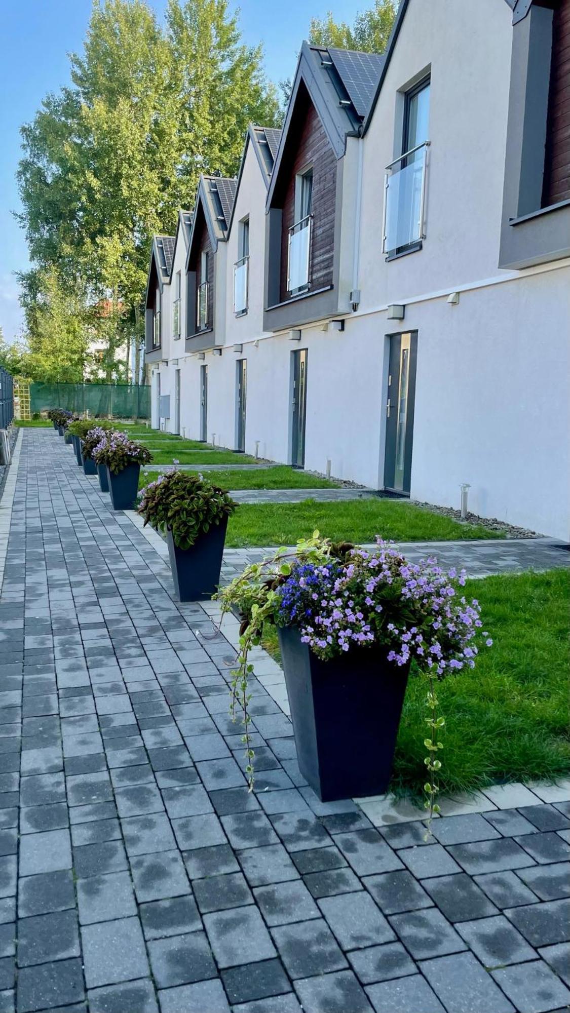 Laba Lägenhet Mrzeżyno Exteriör bild