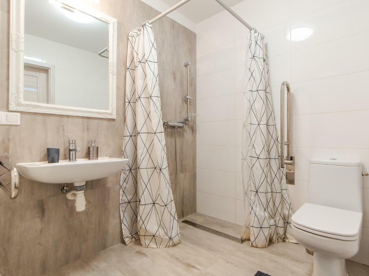 Laba Lägenhet Mrzeżyno Exteriör bild